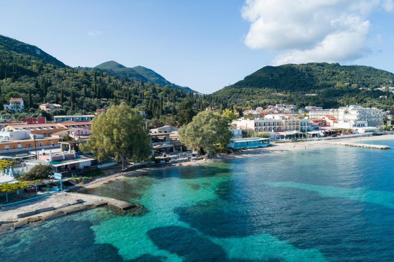 Bella Vista Beach Hotel Benitses  Exteriör bild